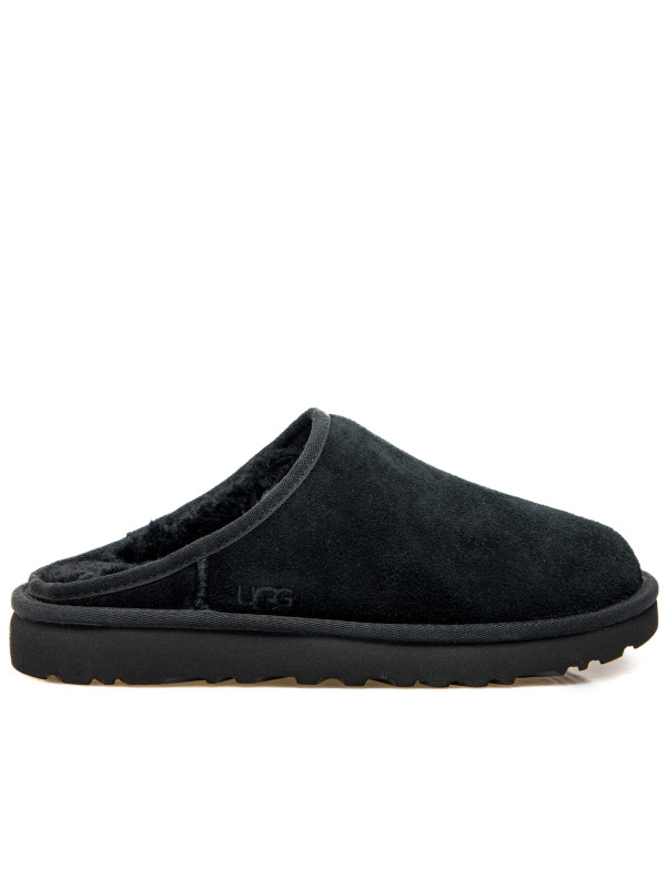 UGG  classic slip-on black UGG   classic slip-on black - www.derodeloper.com - Derodeloper.com