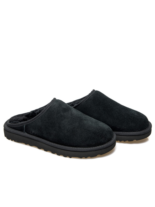 UGG  classic slip-on zwart