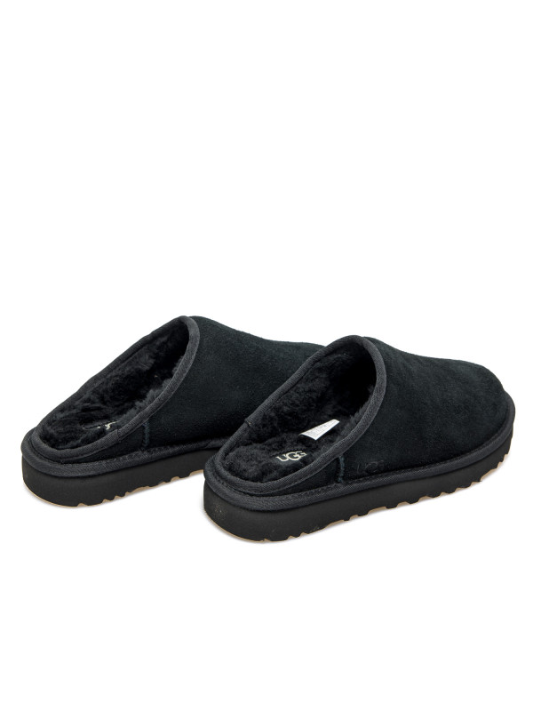 UGG  classic slip-on zwart