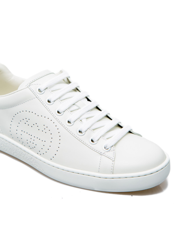 white gucci tennis shoes