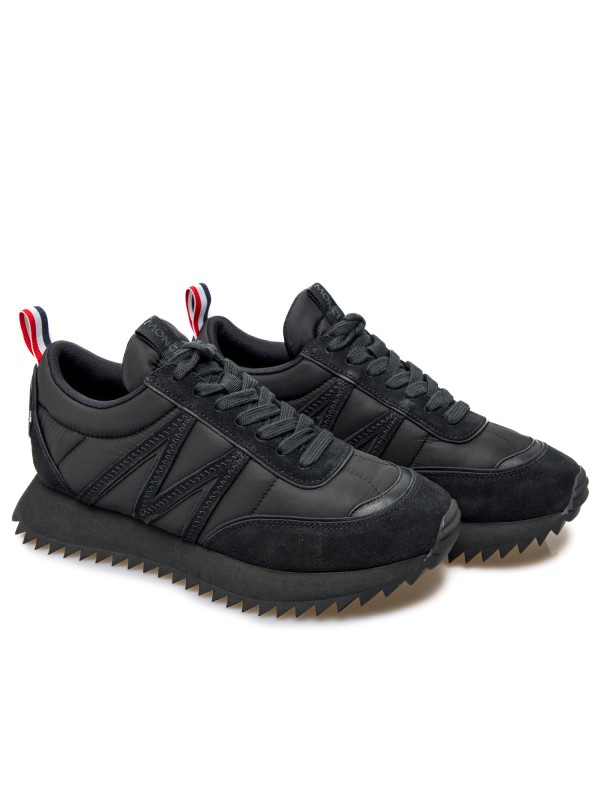 Moncler pacey low top sneakers black Moncler  pacey low top sneakers black - www.derodeloper.com - Derodeloper.com