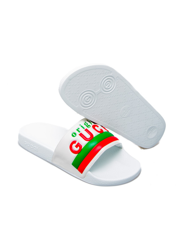 white gucci flip flop