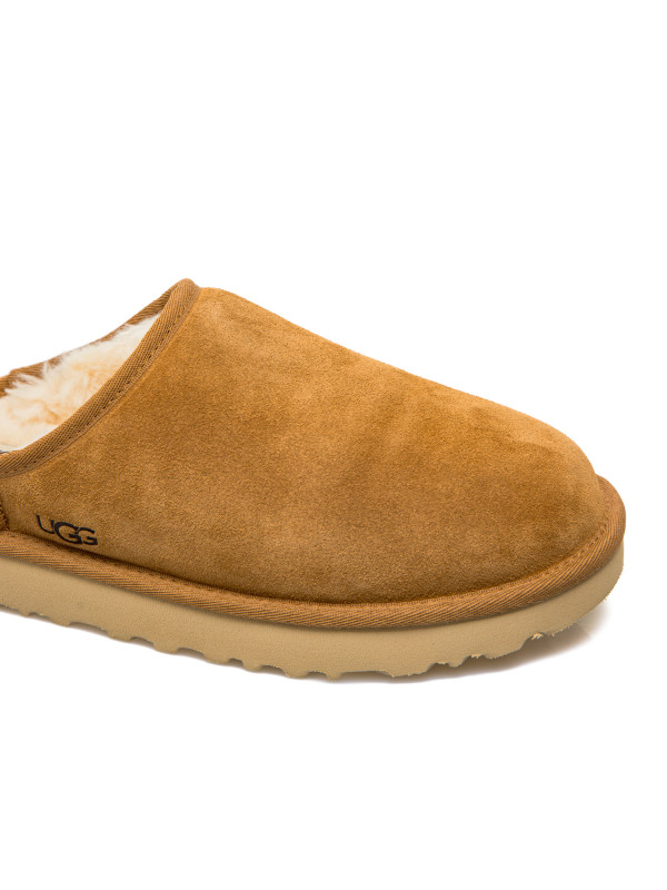 UGG  classic slip on brown UGG   classic slip on brown - www.derodeloper.com - Derodeloper.com