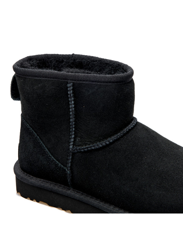 UGG  classic mini ii black UGG   classic mini ii black - www.derodeloper.com - Derodeloper.com