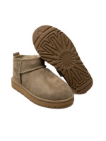 UGG  classic ultra mini groen