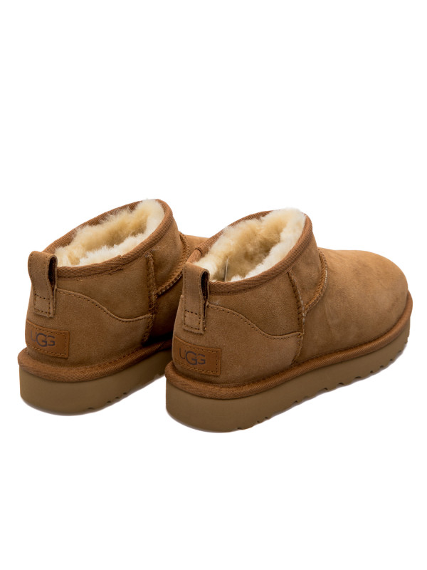 UGG  classic ultra mini zwart