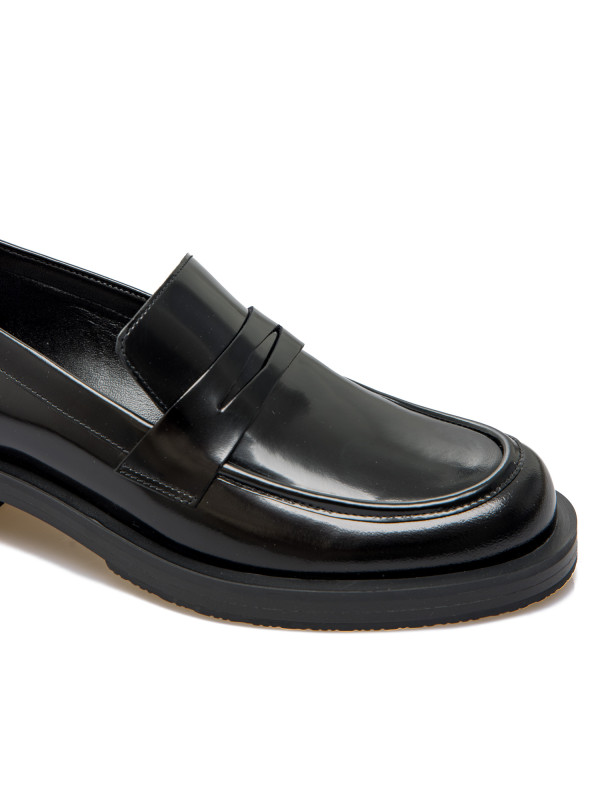 Stuart Weitzman palmer bold loafer black Stuart Weitzman palmer bold loafer black - www.derodeloper.com - Derodeloper.com