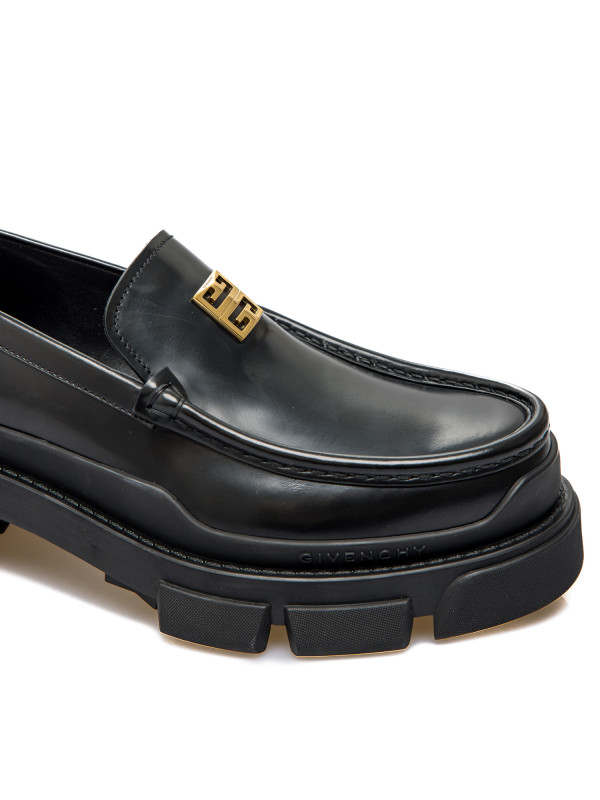 Givenchy terra loafers zwart