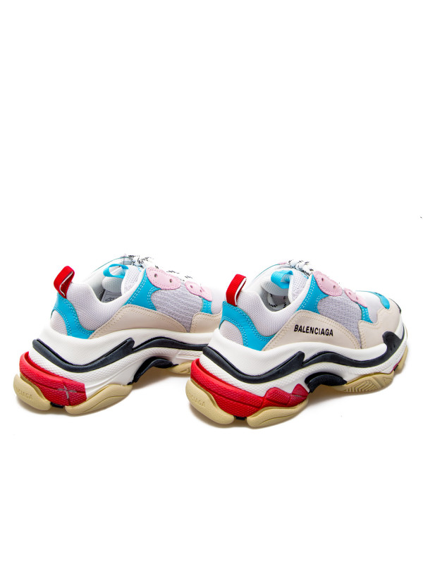 chunky balenciaga trainers