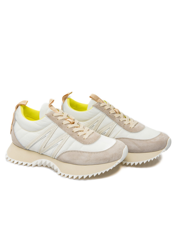 Moncler pacey low top sneakers white Moncler  pacey low top sneakers white - www.derodeloper.com - Derodeloper.com