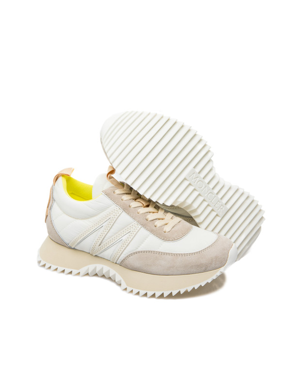 Moncler pacey low top sneakers white Moncler  pacey low top sneakers white - www.derodeloper.com - Derodeloper.com