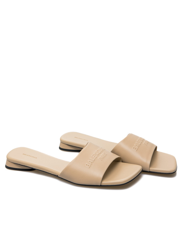 Balenciaga dutyfree sandal nude