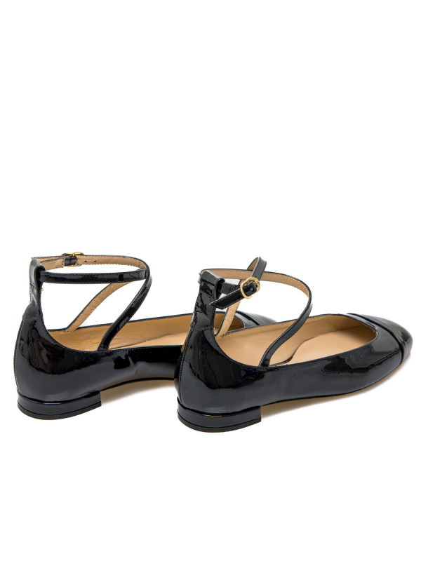 Stuart Weitzman eden strap flat black Stuart Weitzman  eden strap flat black - www.derodeloper.com - Derodeloper.com