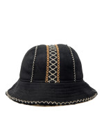 UGG  w atherson embroidered hat black UGG   w atherson embroidered hat black - www.derodeloper.com - Derodeloper.com