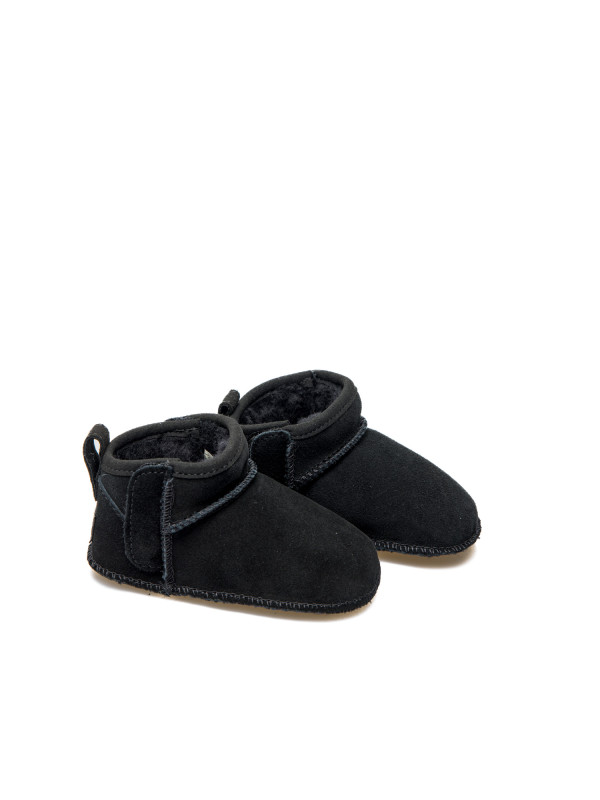 UGG  baby classic ultra mini black UGG   baby classic ultra mini black - www.derodeloper.com - Derodeloper.com