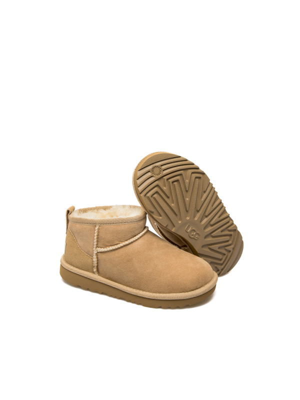 UGG  classic ultra mini beige