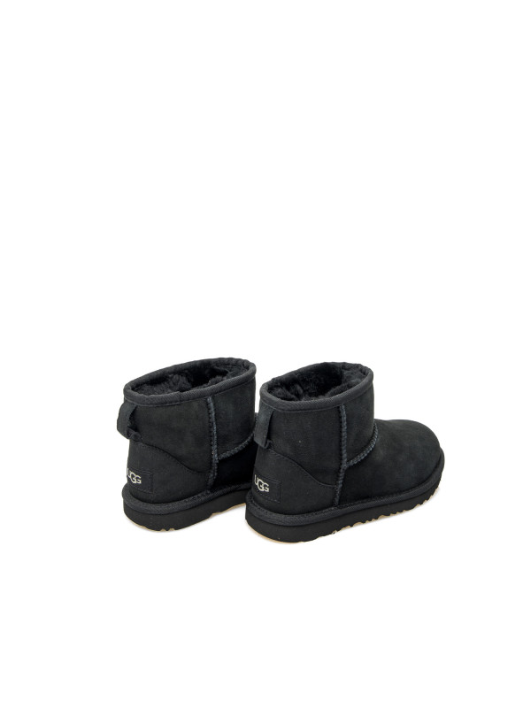 UGG  classic mini ii black UGG   classic mini ii black - www.derodeloper.com - Derodeloper.com