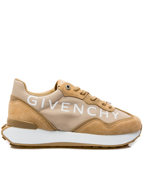 Givenchy  runner light sneaker 104-04819