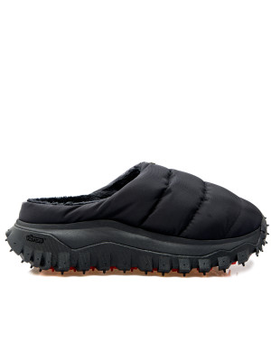 Moncler puffer trail mules 105-00690