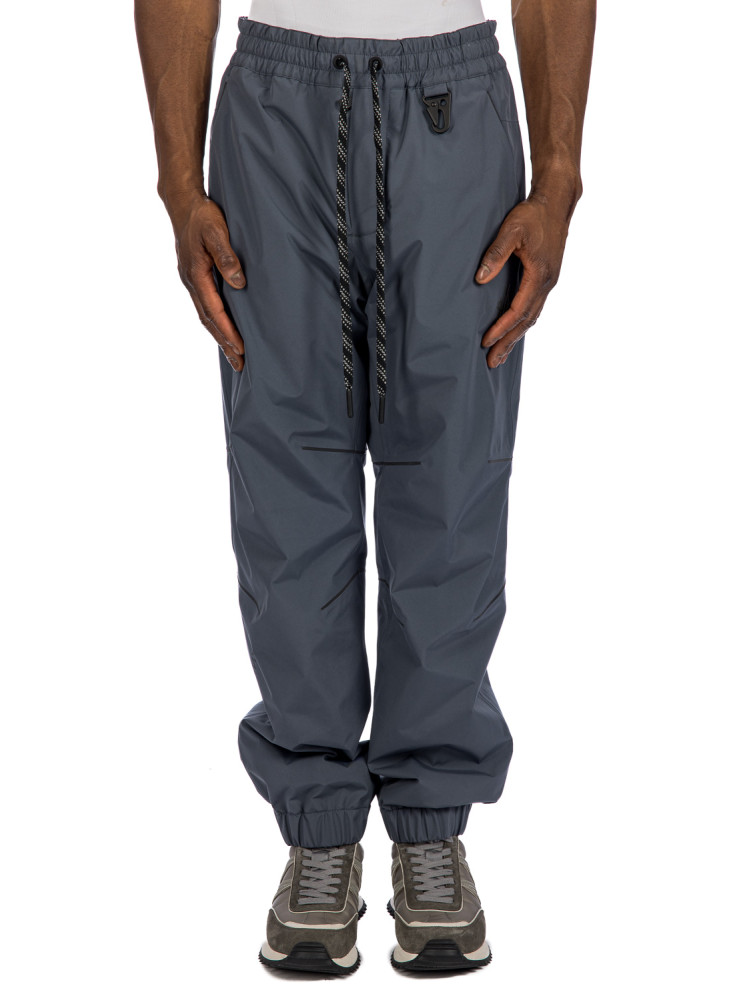 Moncler Grenoble trousers Moncler Grenoble  TROUSERSgrijs - www.credomen.com - Credomen