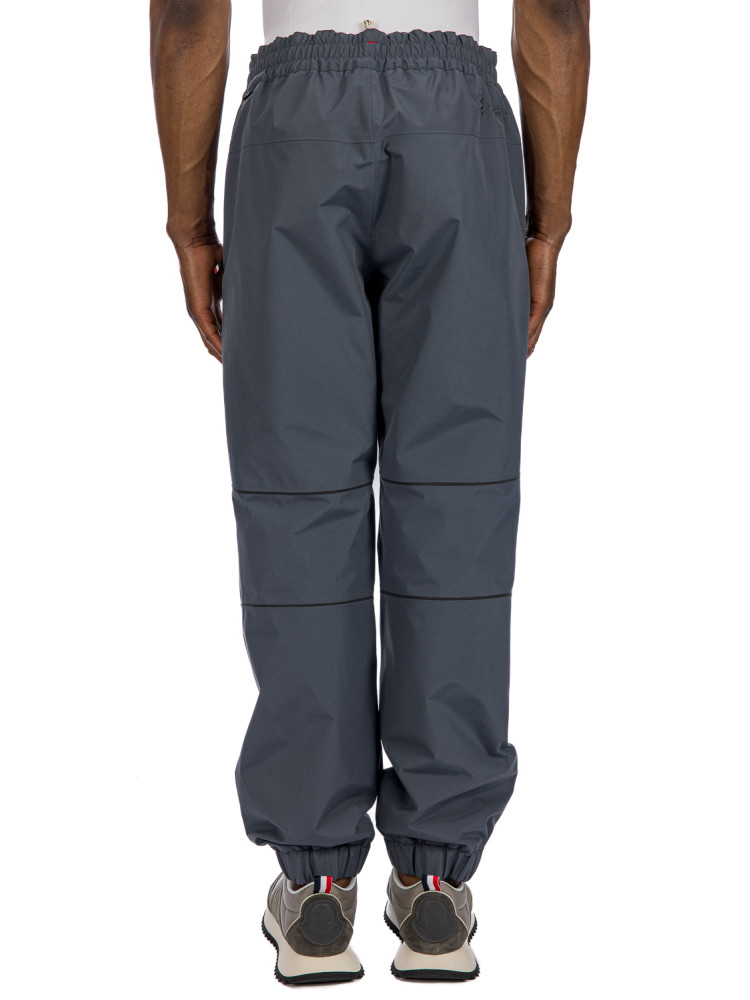 Moncler Grenoble trousers Moncler Grenoble  TROUSERSgrijs - www.credomen.com - Credomen