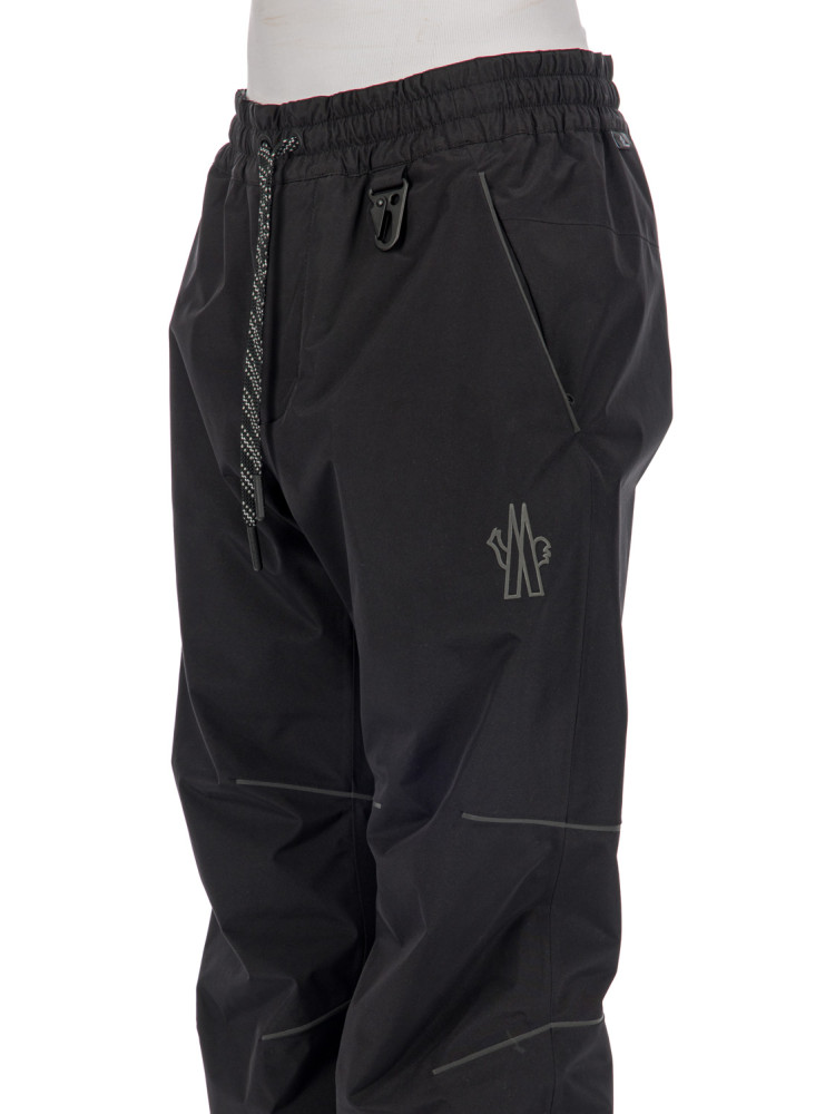 Moncler Grenoble trousers Moncler Grenoble  TROUSERSzwart - www.credomen.com - Credomen