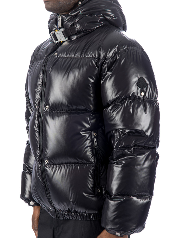 Moncler Almondis Jacket | Credomen