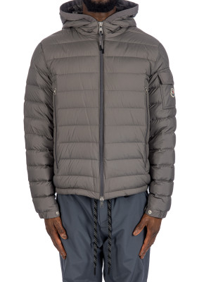 Moncler galion jacket 440-01857