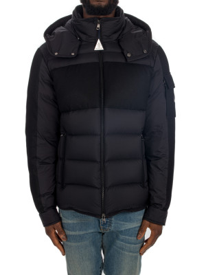 Moncler barbustel jacket 440-01859