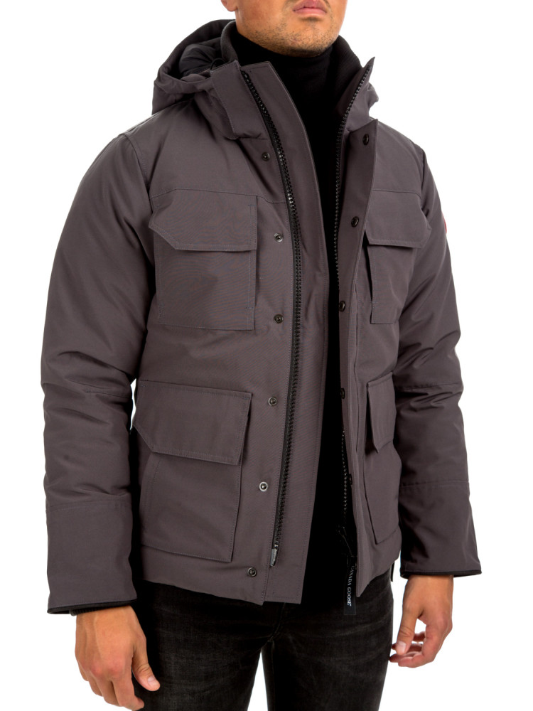 Canada goose hotsell 4550m white