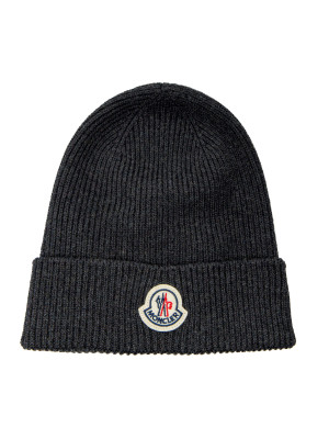 Moncler hat